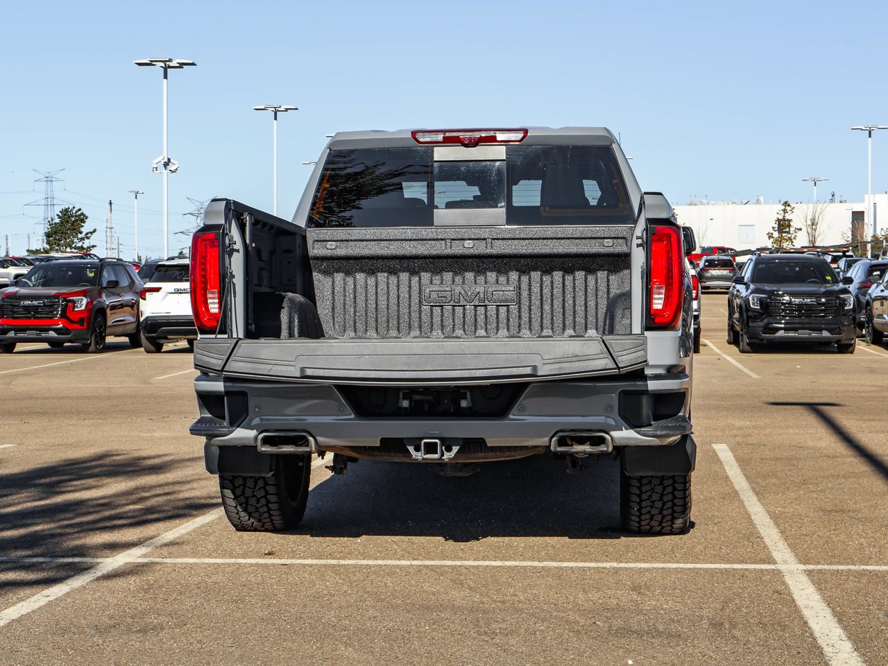 2025 GMC Sierra 1500 4WD Crew Cab 147 Denali Grey Sherwood Park - photo #8