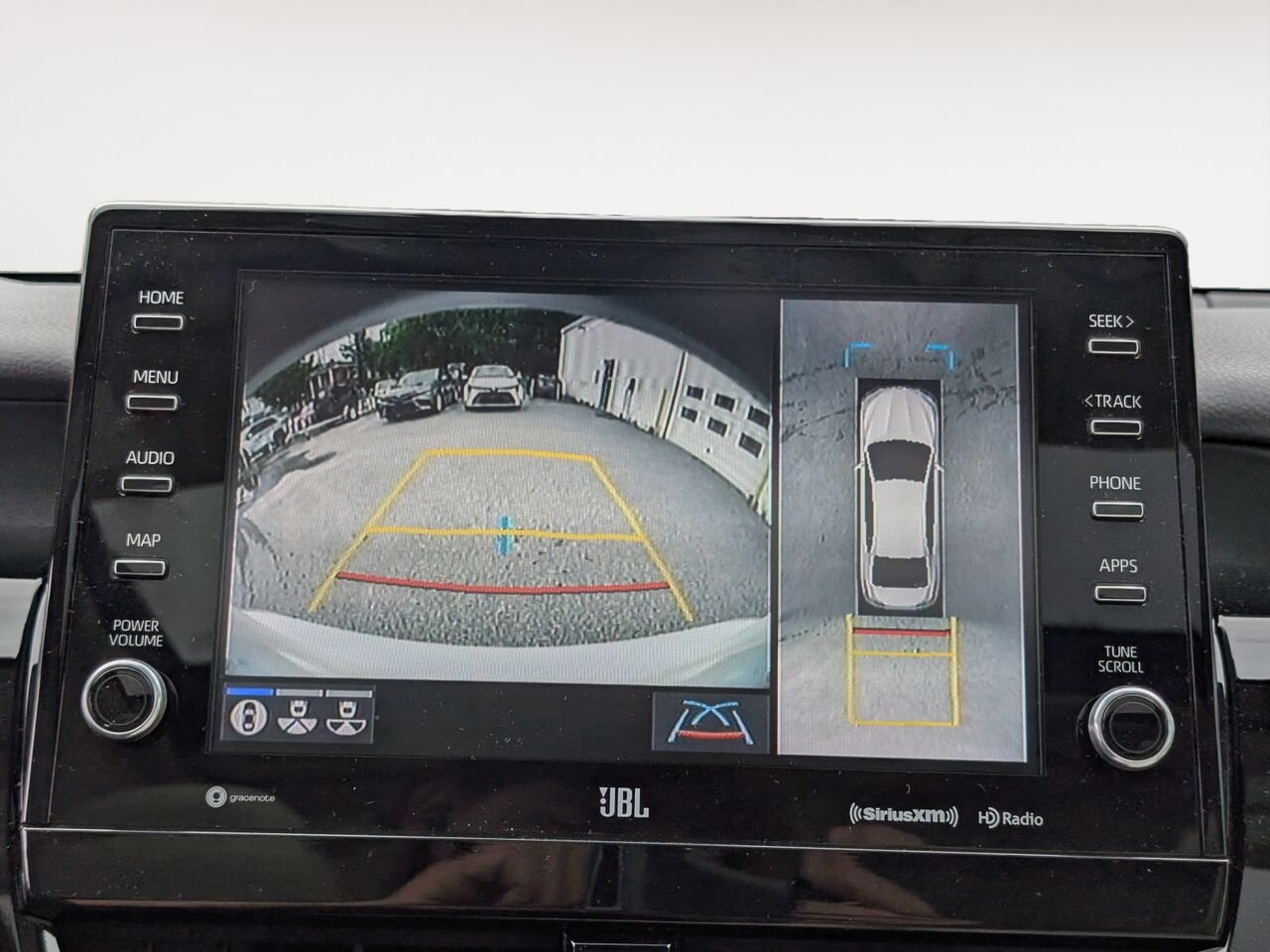 Toyota Camry Hybride XLE/SIÈGES CHAUFFANTS ET VENTILLÉS/TOIT OUVRANT/VOLANT CHAUFFANT/SIÈGES EN CUIR/BLUETOOTH/AC 2021 Blanc Sherbrooke - photo #10