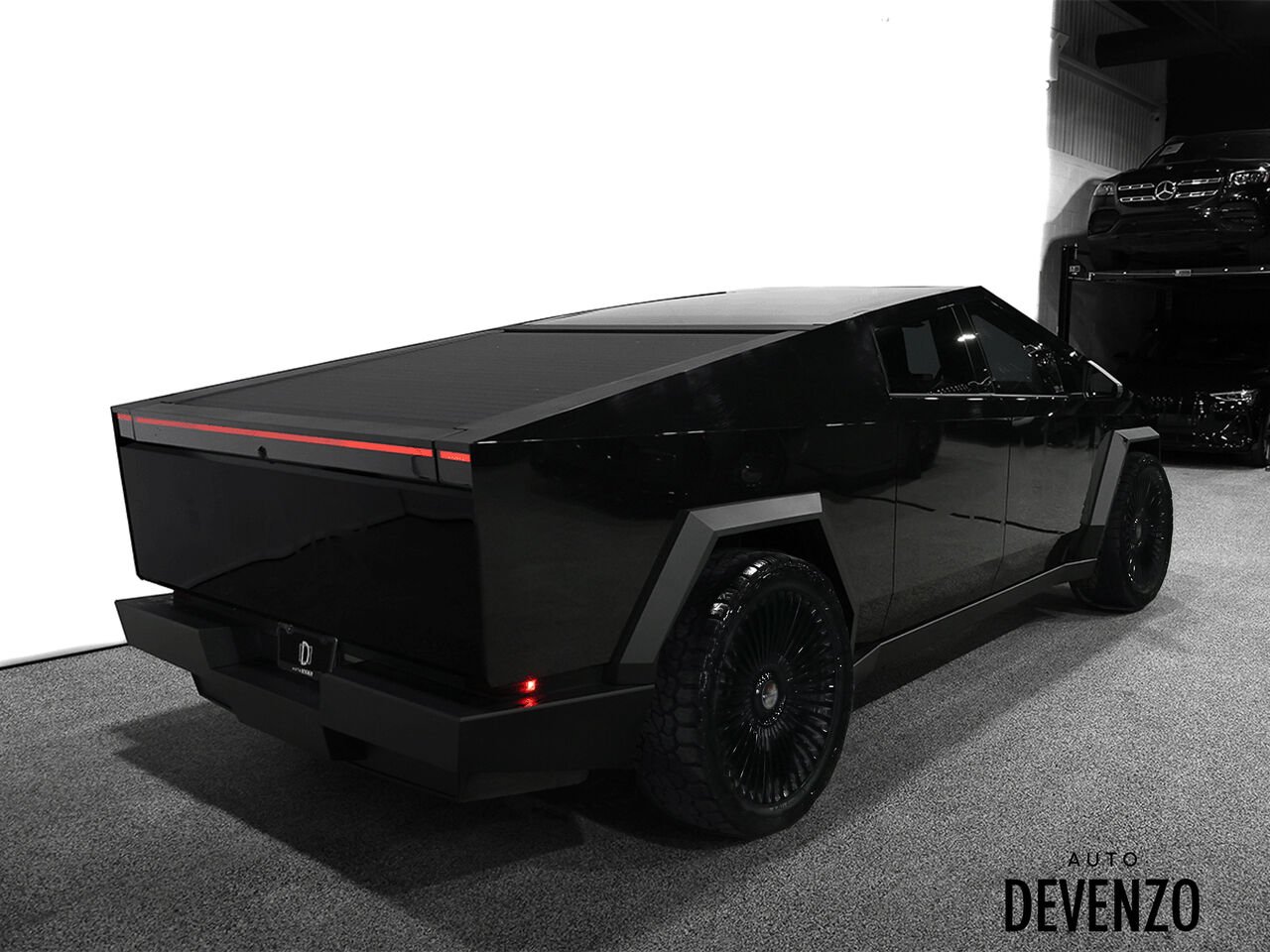 2024 Tesla Cybertruck Silver Saint-Eustache - photo #3