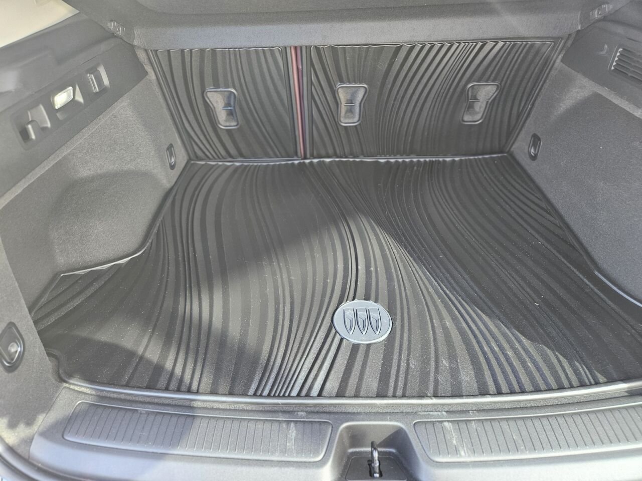 2026 Buick Envision Tourisme sport 4 portes TI Moonstone Grey Metallic Thetford Mines - photo #15