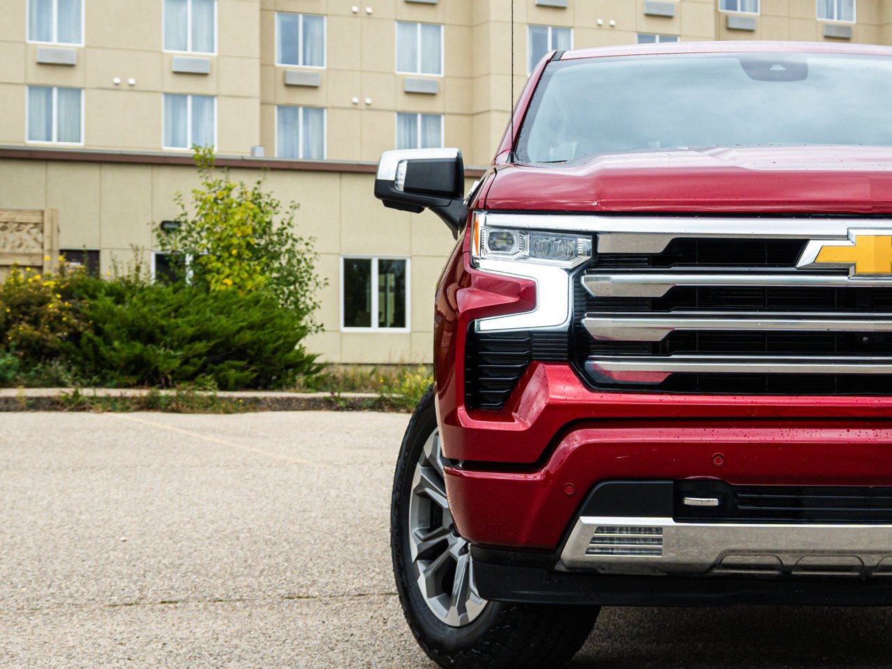 2024 Chevrolet Silverado 1500 4WD Crew Cab 147 High Country Red Sherwood Park - photo #6