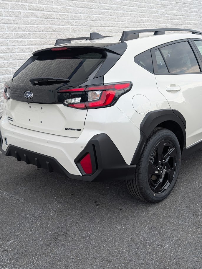 2026 SUBARU Crosstrek ONYX Crystal White Pearl Saint-Hyacinthe - photo #1