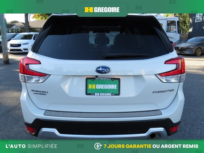 2019 Subaru Forester White Saint-Eustache - photo #7