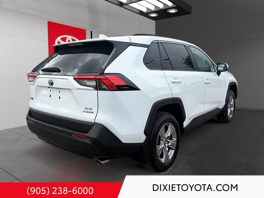 2023 Toyota RAV4 Hybrid XLE AWD White