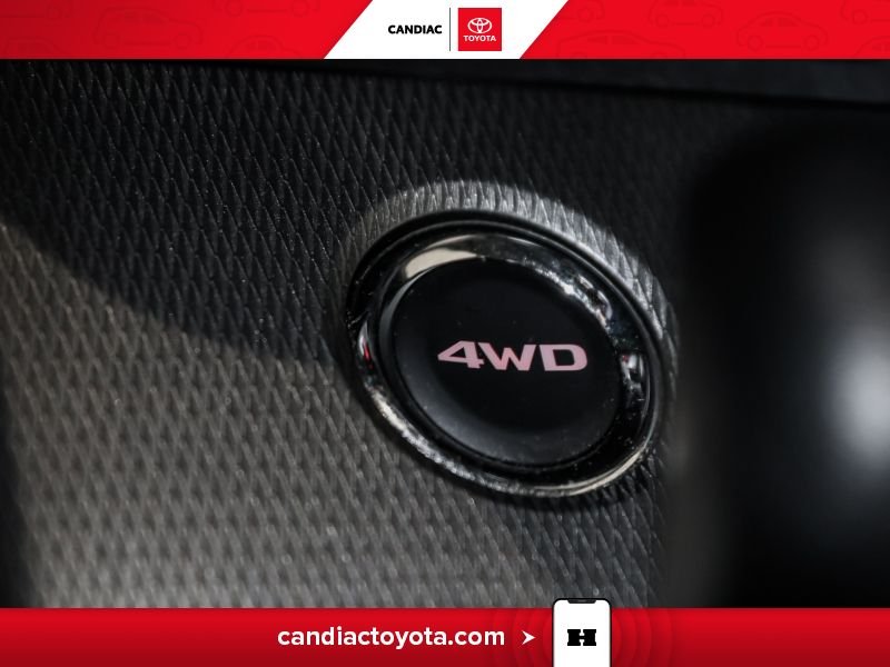 2022 Mitsubishi RVR White Saint-Eustache - photo #26