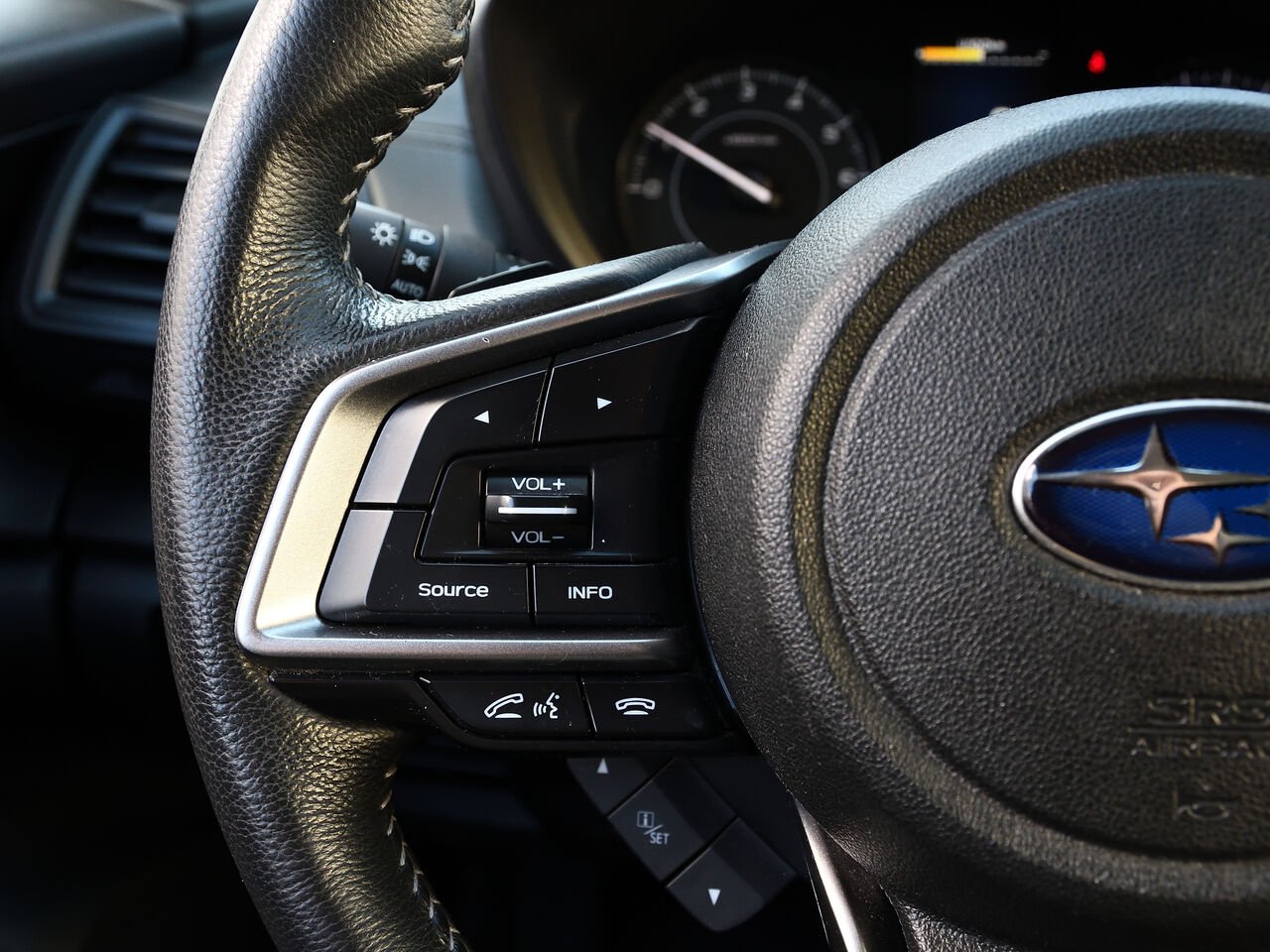 2019 Subaru Impreza 2.0i Tourisme White Saint-Hyacinthe - photo #15