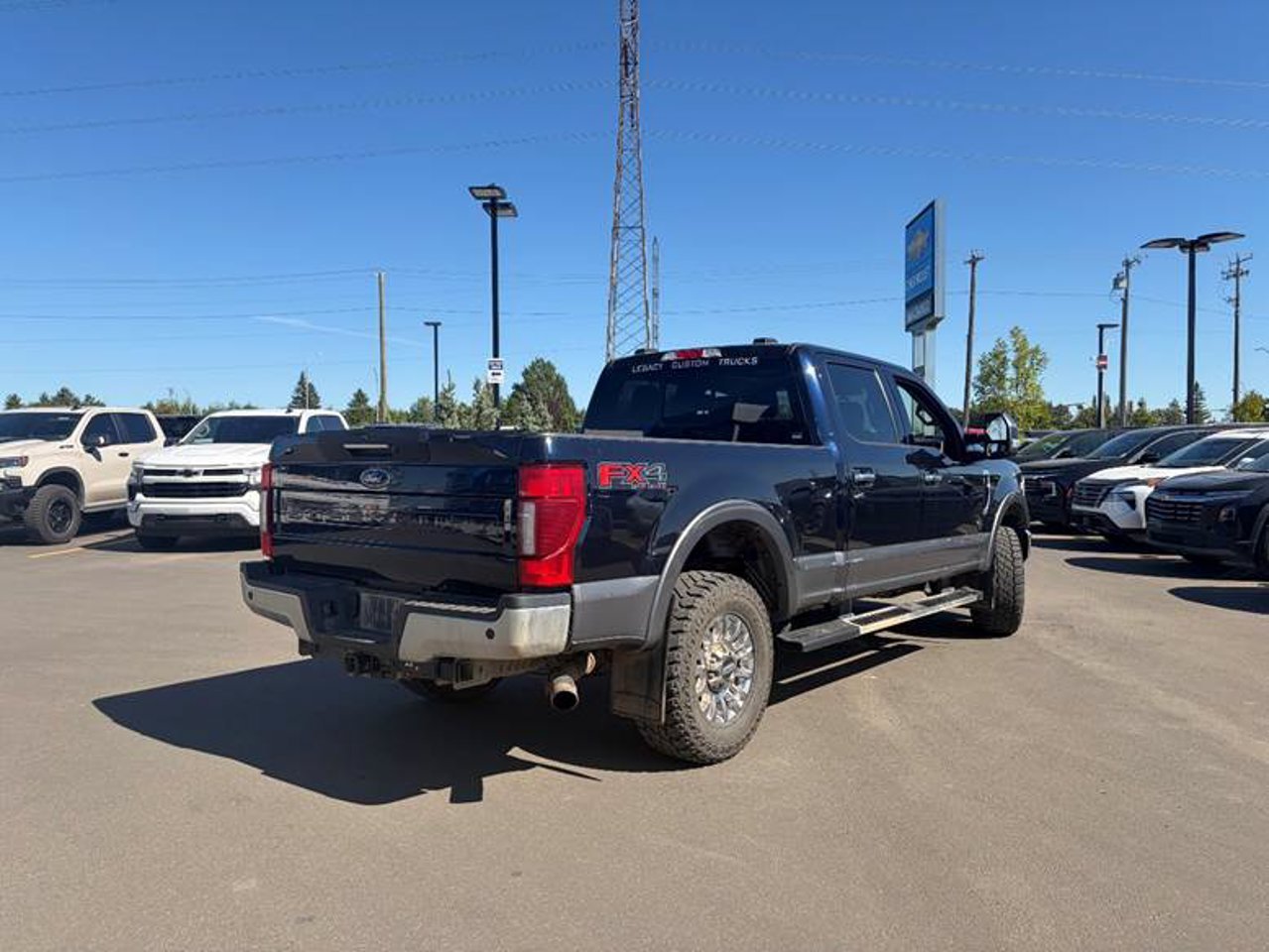 2021 Ford Super Duty F-250 SRW LARIAT 4WD Crew Cab 6.75' Box Blue Sherwood Park - photo #4