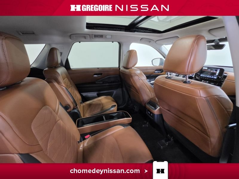 Nissan Pathfinder 2024 Blanc Laval - photo #29