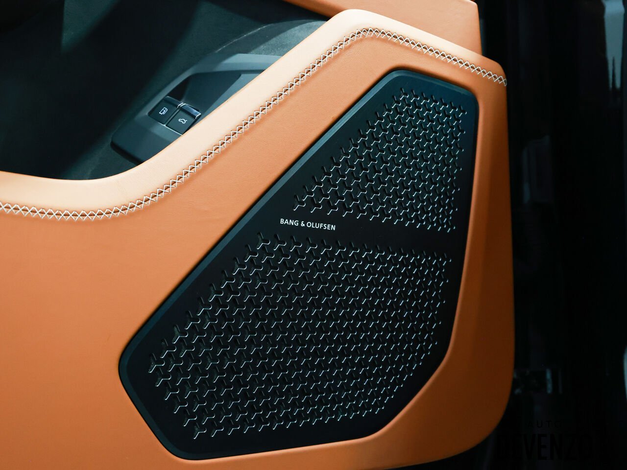 2025 Lamborghini Urus Black Saint-Eustache - photo #10
