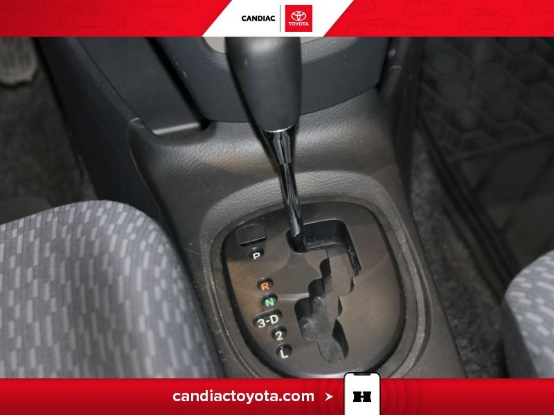 Toyota Yaris 2012 Argent Blainville - photo #19