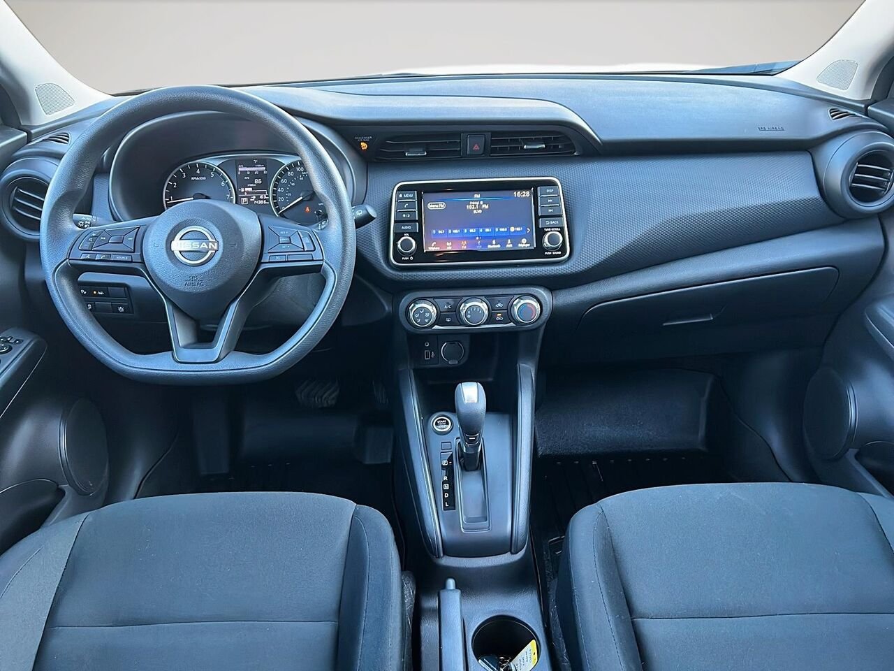Nissan Kicks S TA 2024 Blanc Québec - photo #9