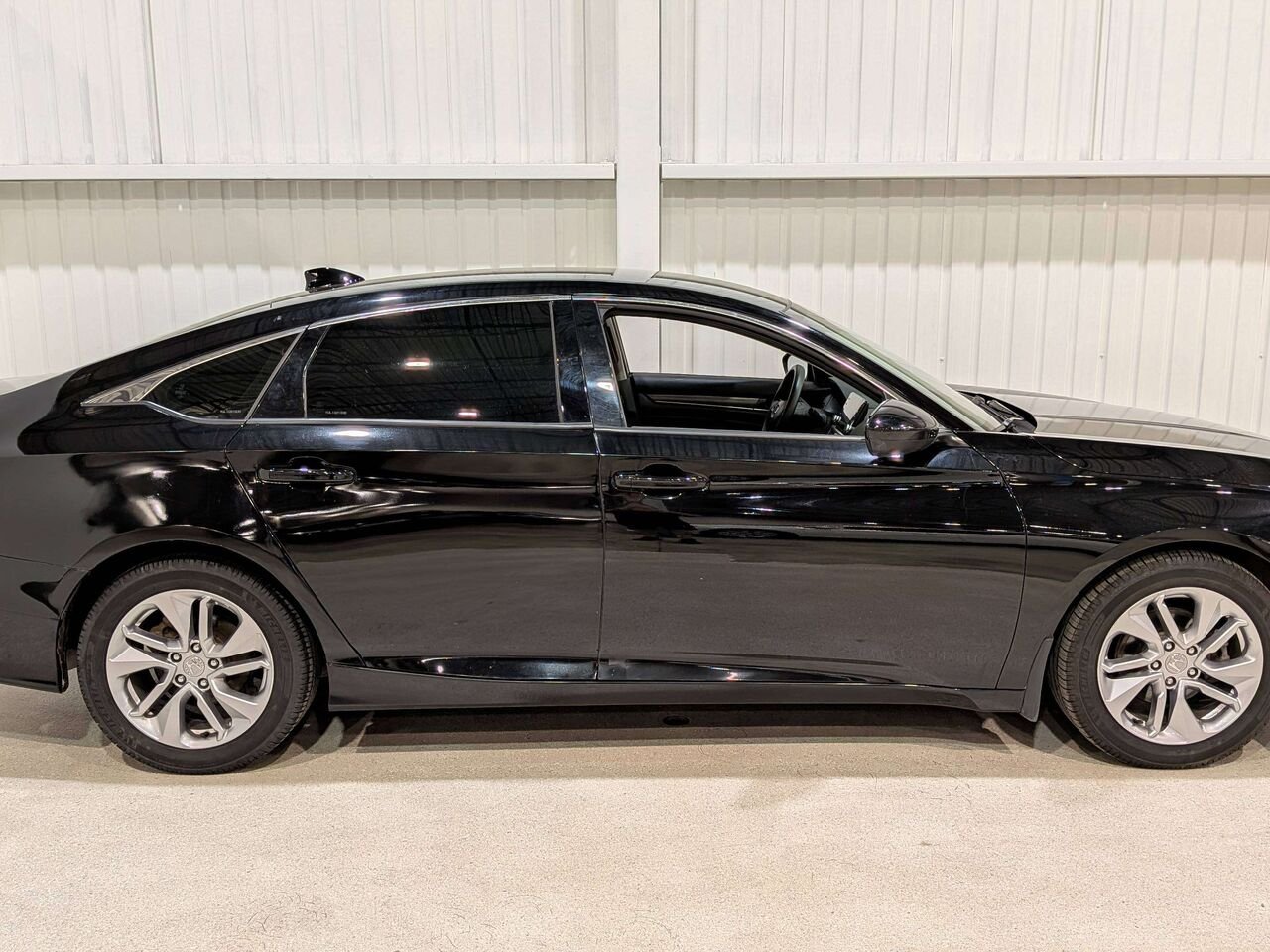 2018 Honda Accord Sedan LX CVT Black Mirabel - photo #7