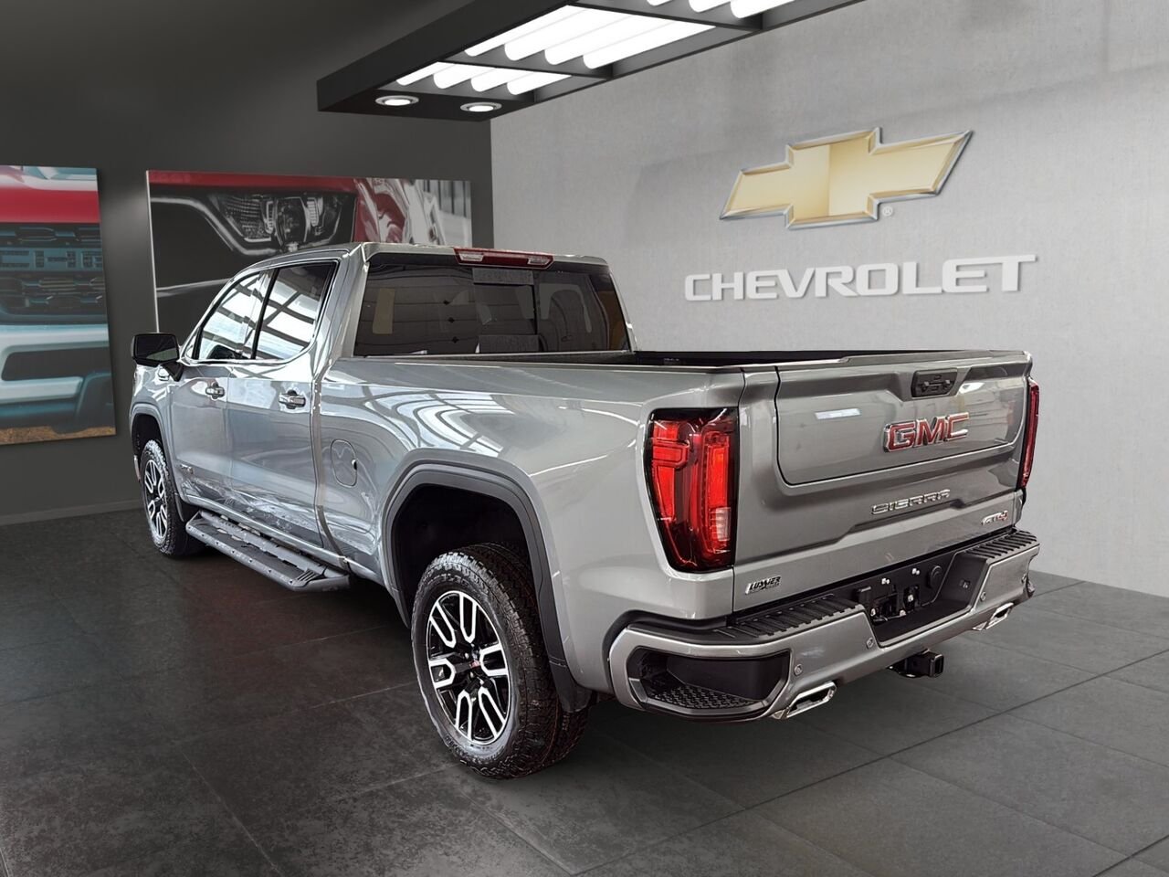 GMC Sierra 1500 AT4 cabine multiplace 4RM 157 po 2026 Gris Saint-Hyacinthe - photo #3