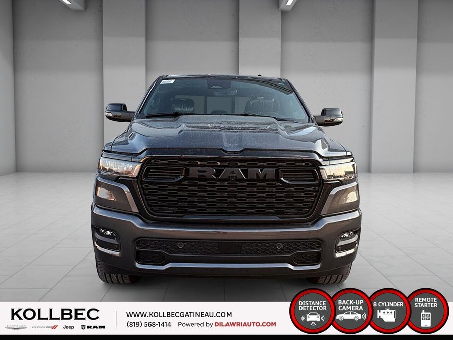 RAM 1500 Big Horn cabine d'équipe 4x4 caisse de 5 pi 7 po 2026 Cristal granit métallisé