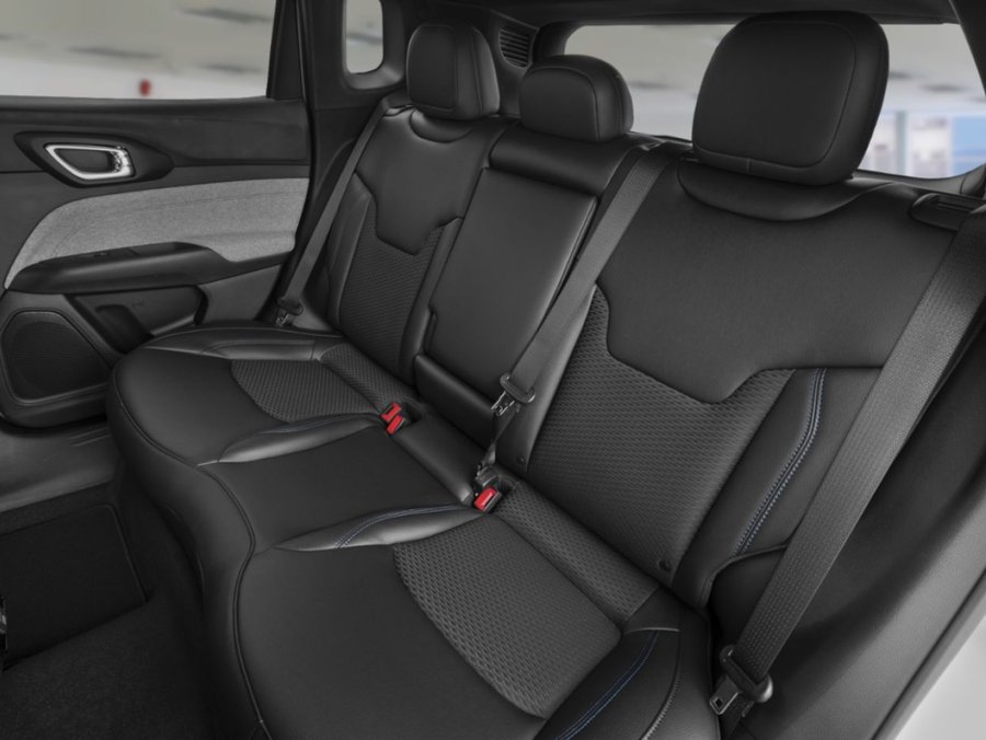 2025 Jeep Compass Sport 4x4 Diamond Black Crystal Pearl
