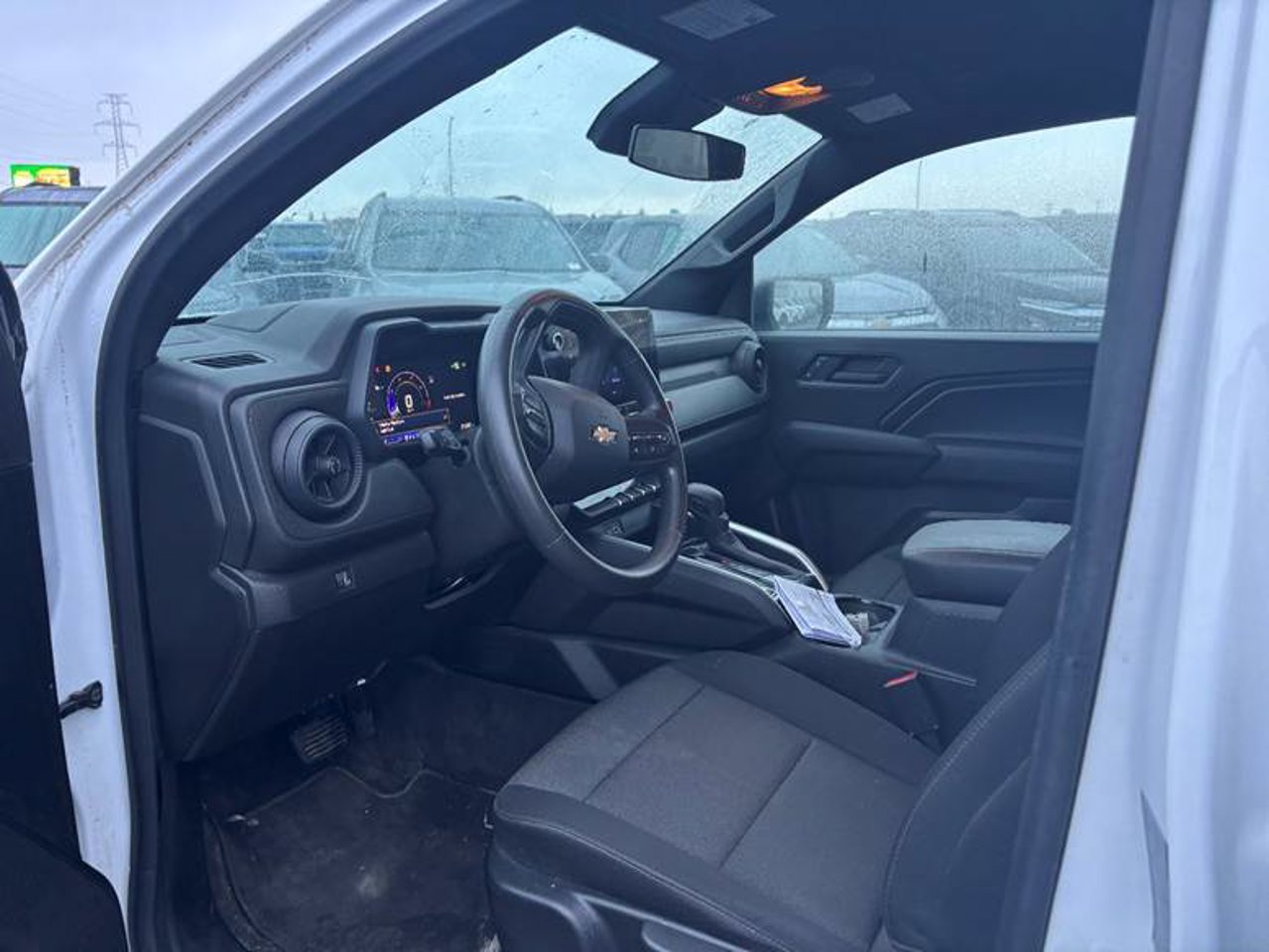 2024 Chevrolet Colorado 4WD Crew Cab WT White Sherwood Park - photo #5