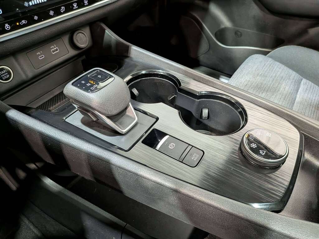 Nissan Rogue 2023 Beige Val-David - photo #30