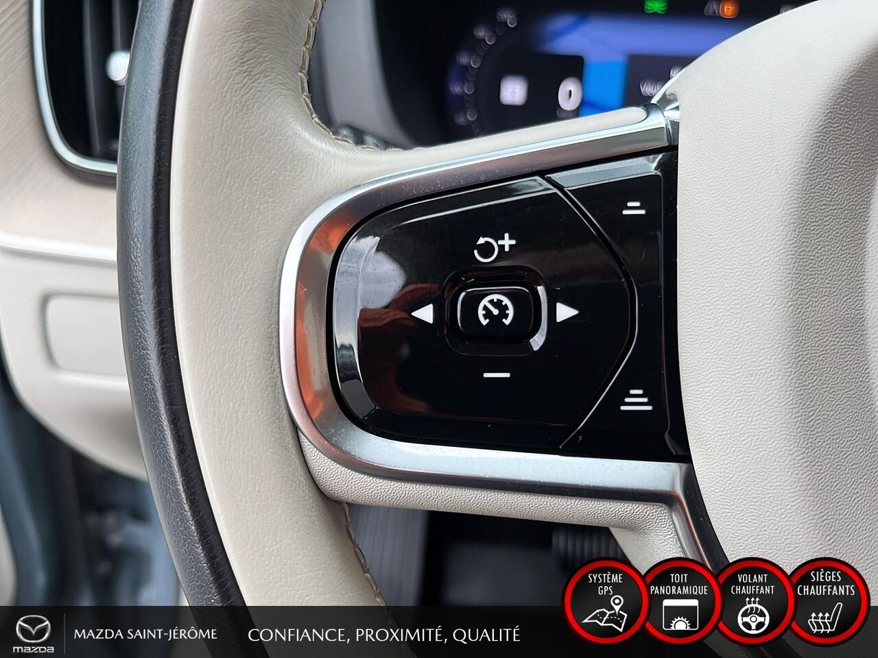 2024 Volvo XC60 B5 PLUS DARK THEME | AWD | CAMÉRA 360 | TOIT PANO | Grey Saint-Jérôme - photo #13