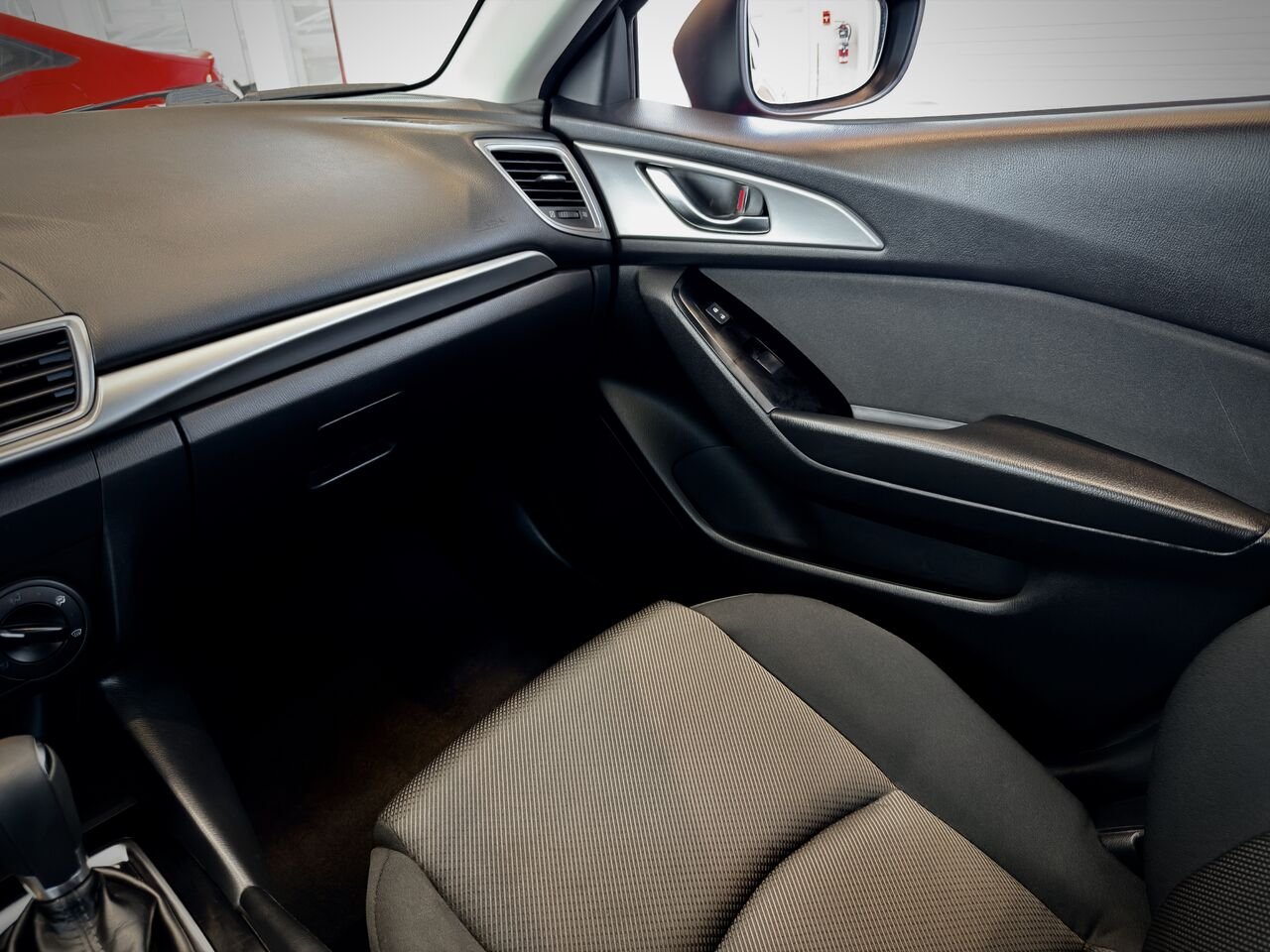 2018 Mazda Mazda3 Red Notre-Dame-des-Prairies - photo #18