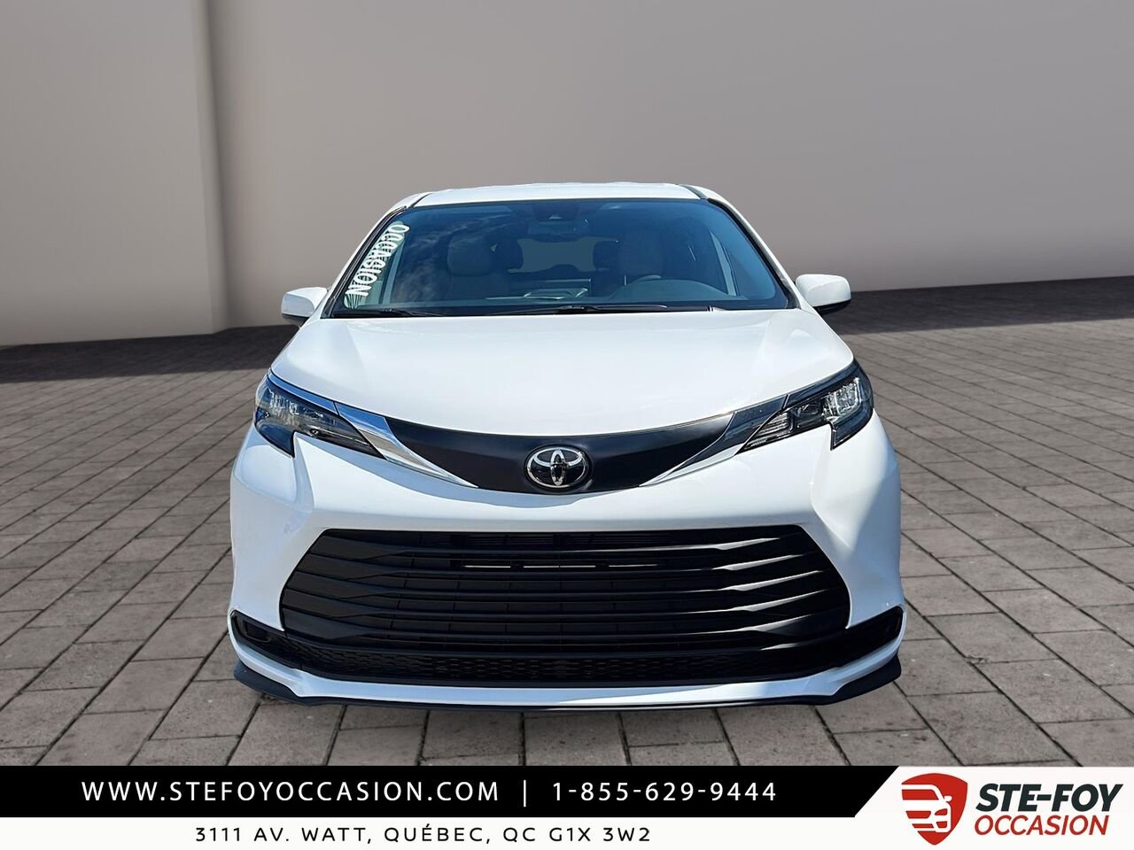 2026 Toyota Sienna LE 8 PASSAGERS White Québec - photo #1