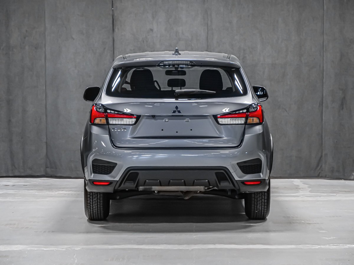 Mitsubishi RVR ES FWD CARPLAY CAMÉRA SIÈGES CHAUFFANTS 2025 Gris Montréal - photo #4