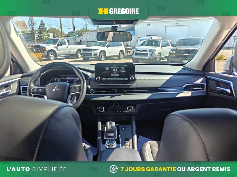 2024 Mitsubishi Outlander White Saint-Eustache - photo #21
