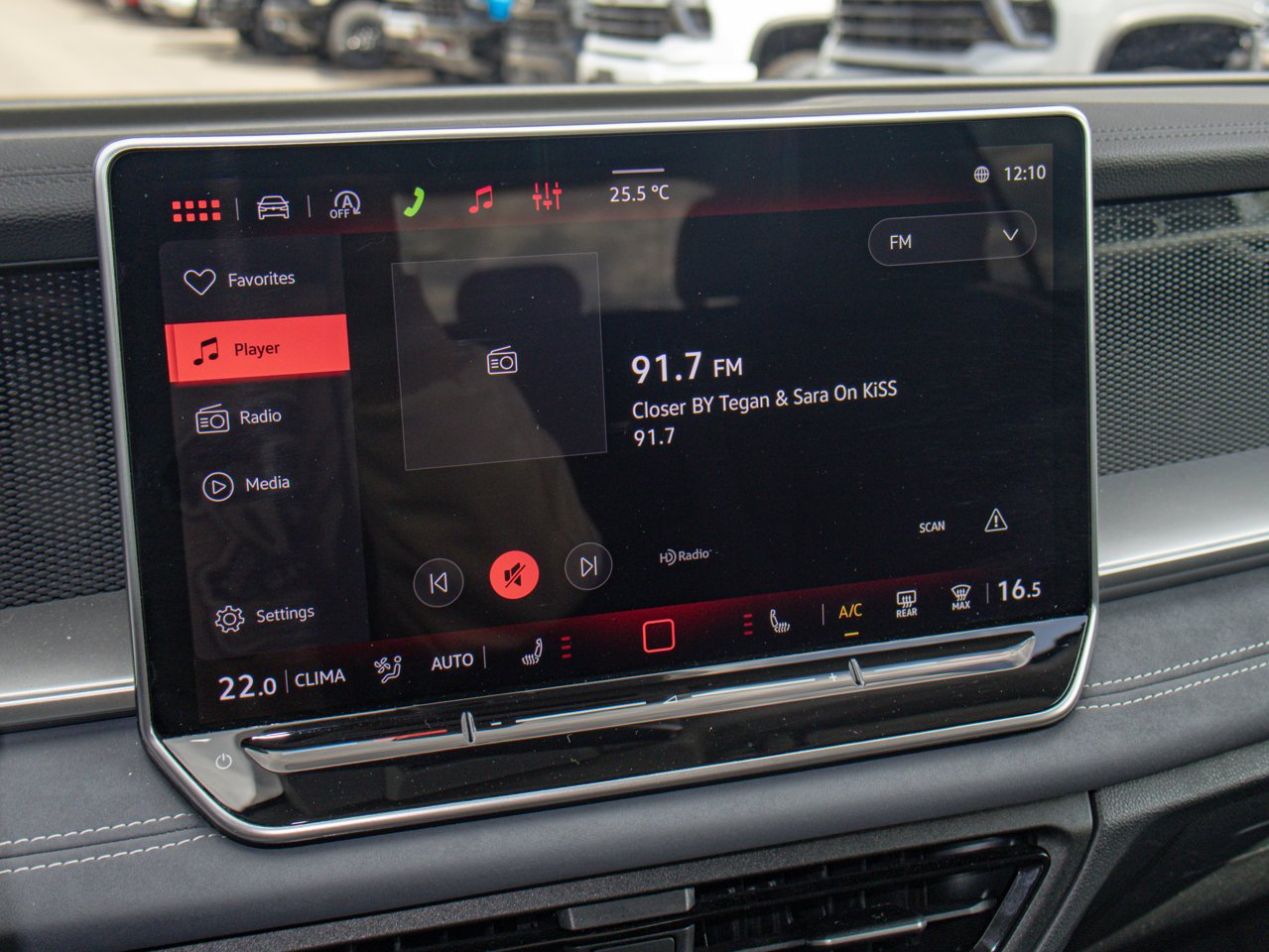 2026 Volkswagen Tiguan Comfortline 4MOTION Black Sherwood Park - photo #25