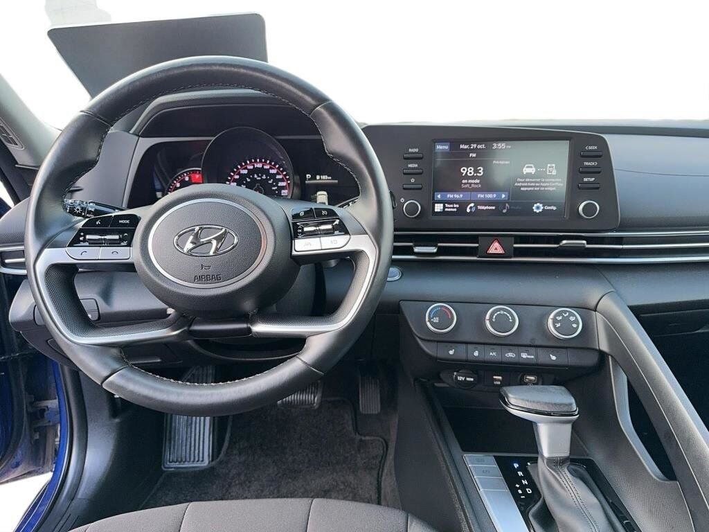 2022 Hyundai Elantra Preferred Blue Baie-Comeau - photo #10