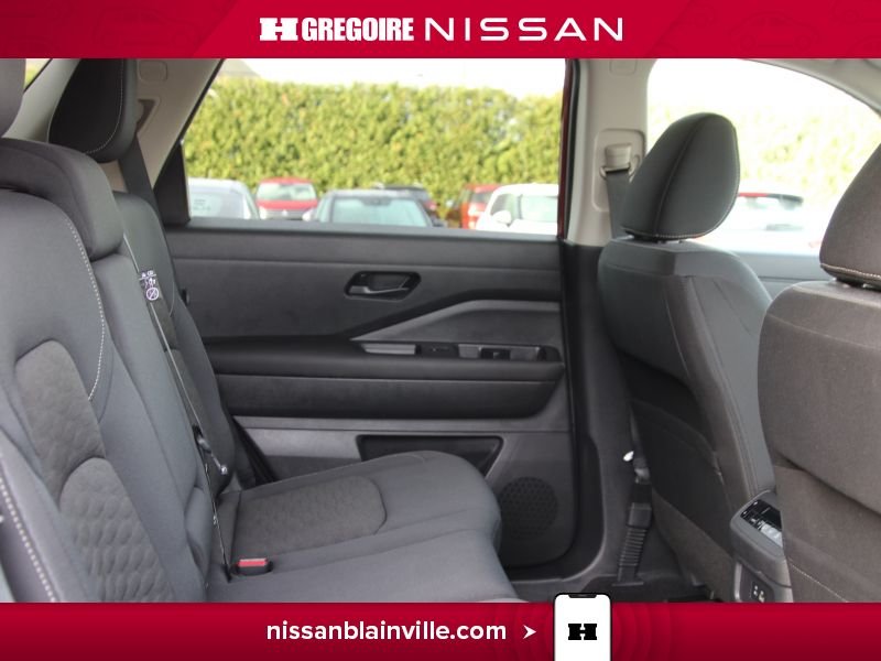 2024 Nissan Pathfinder Red Blainville - photo #26