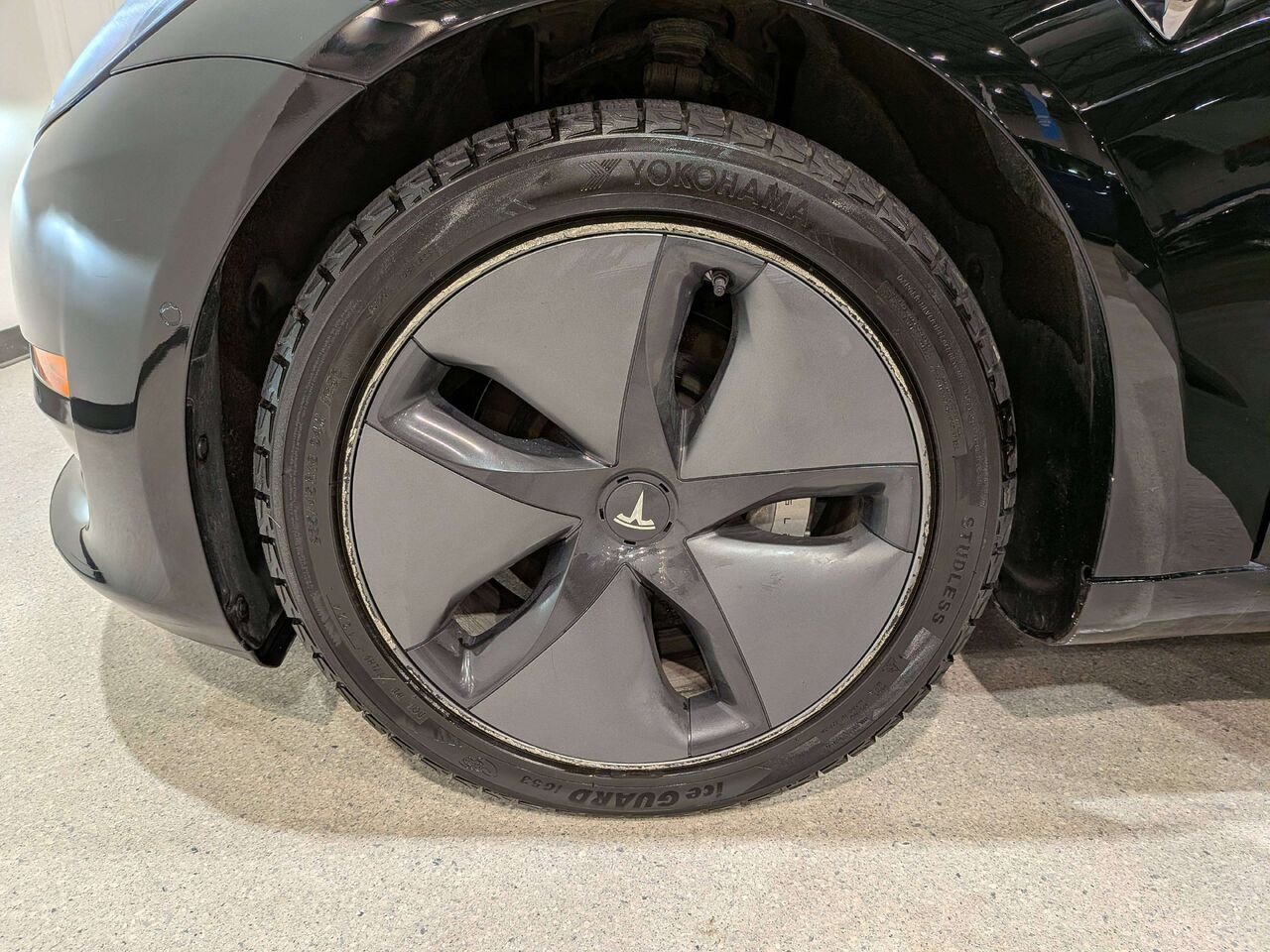 2019 Tesla Model 3 Standard Range Plus RWD Black Val-David - photo #31
