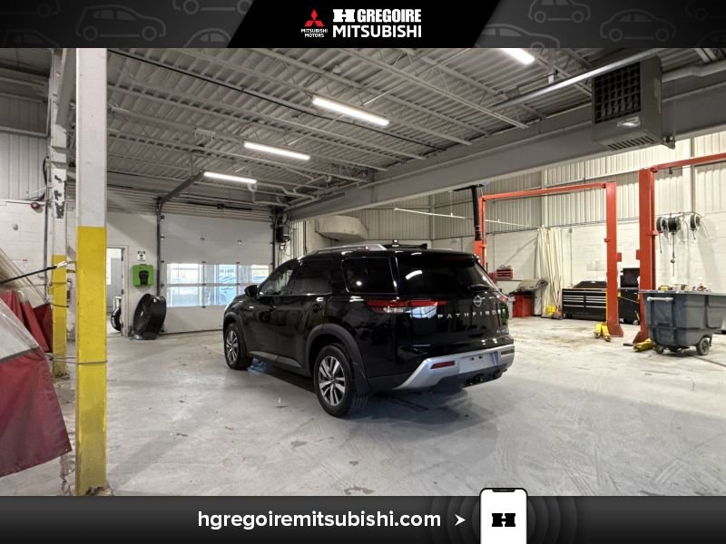 2024 Nissan Pathfinder Black Saint-Eustache - photo #5