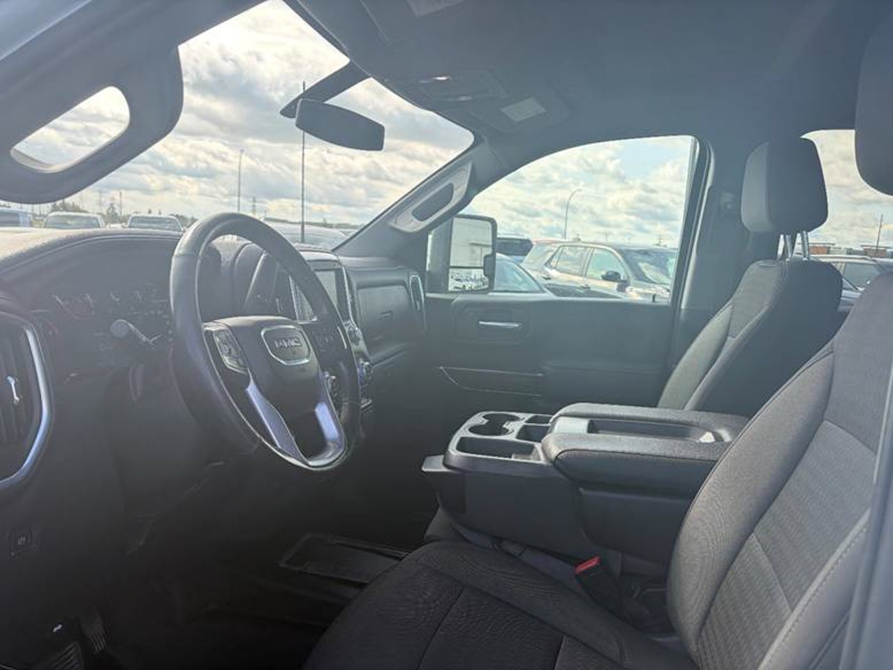 2023 GMC Sierra 2500HD 4WD Crew Cab 159 SLE White Sherwood Park - photo #5