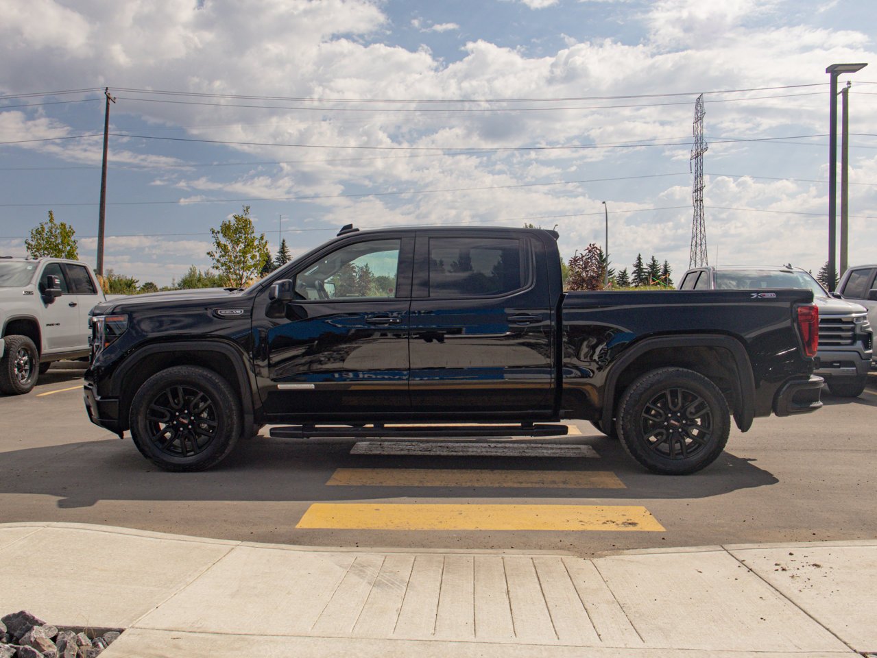 2024 GMC Sierra 1500 4WD Crew Cab 147 Elevation Black Sherwood Park - photo #6
