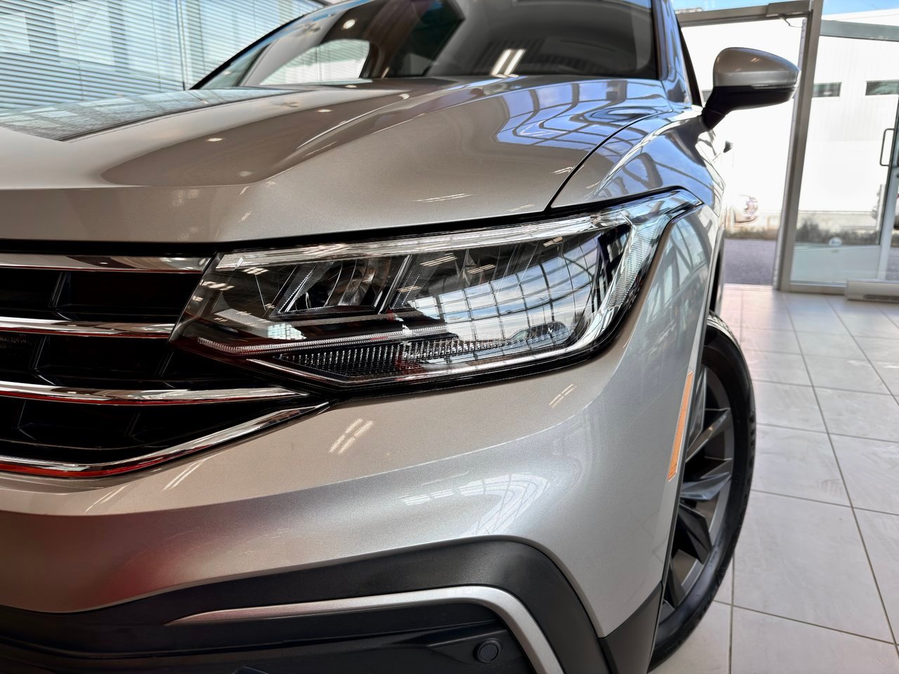 2023 Volkswagen Tiguan Notre-Dame-des-Prairies - photo #4