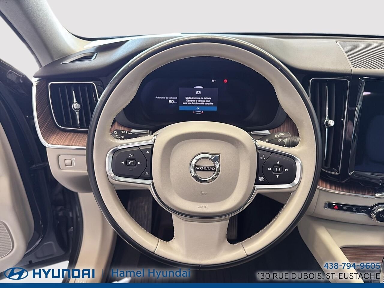 2022 Volvo XC60 Grey Saint-Eustache - photo #11