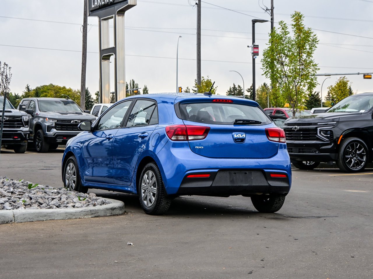 2023 Kia Rio 5-door LX+ IVT Blue Sherwood Park - photo #10