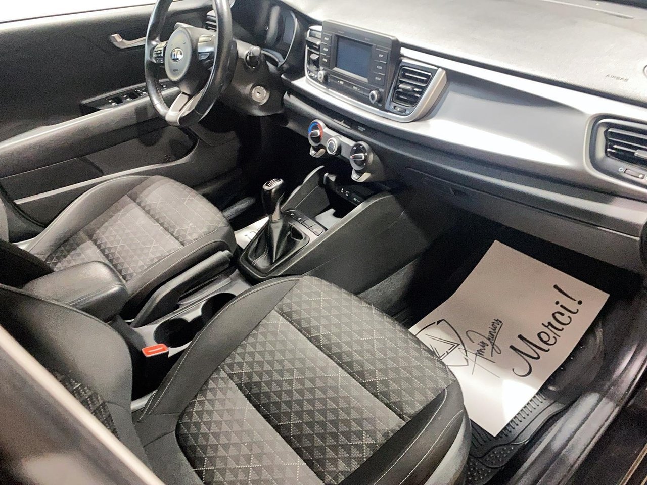 Kia Rio 5-door NIV 3KPA25AB6JE039972 2018 Noir Baie-Comeau - photo #19