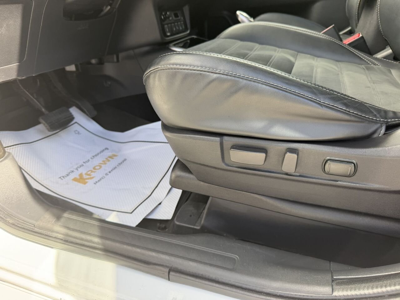 2020 Mitsubishi Outlander Plug-In Hybrid SE S-AWC Silver Laval - photo #19