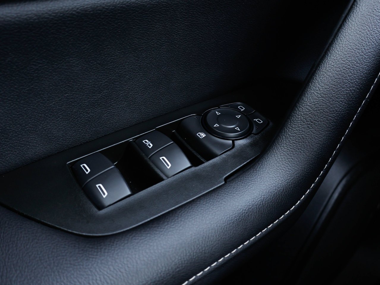 2024 Chevrolet Blazer AWD 4dr LT White Sherwood Park - photo #16