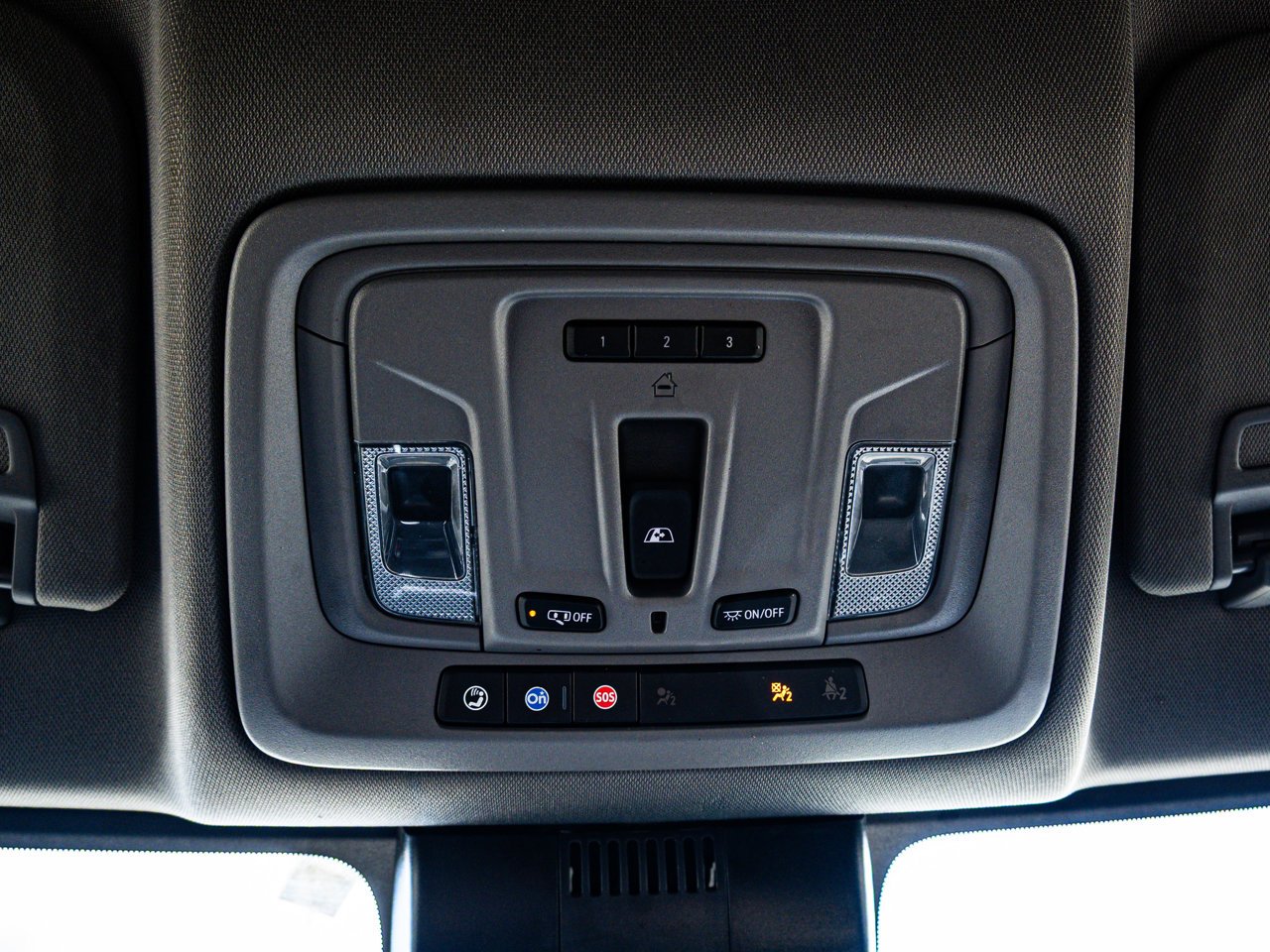 2024 Chevrolet Silverado 1500 4WD Crew Cab 147 RST Black Sherwood Park - photo #27