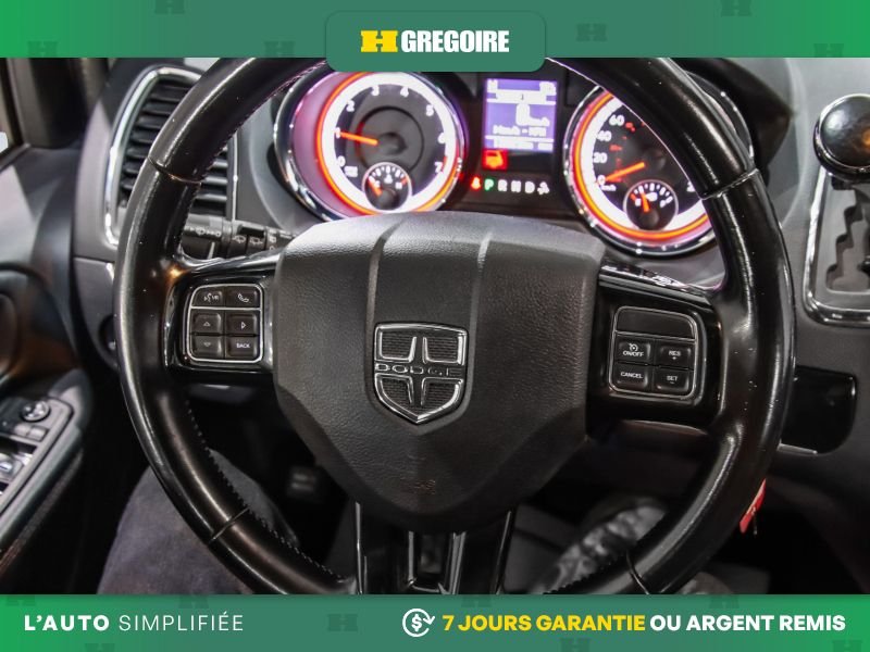 2020 Dodge GR Caravan White Laval - photo #16