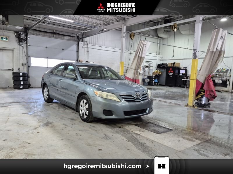 2010 Toyota Camry Green Blainville - photo #0