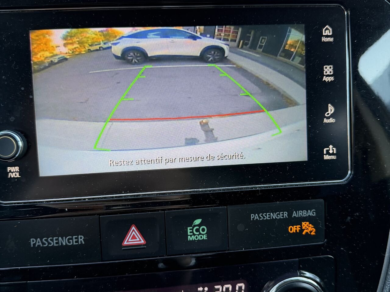 Mitsubishi Outlander awd jamais accidenté toit ouvrant 7 passagers 2018 Blanc Châteauguay - photo #18
