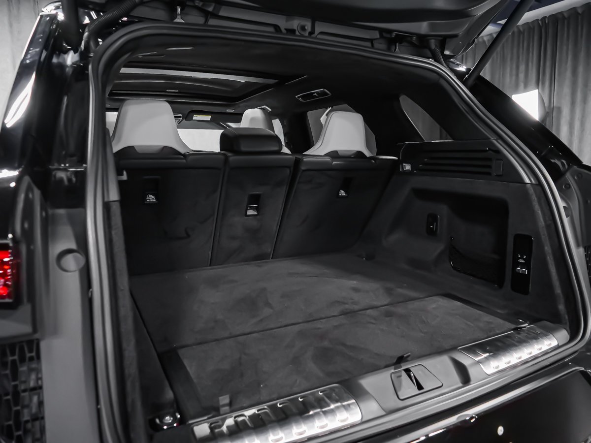2024 Land Rover Range Rover Sport EDITION ONE SV Black Montreal - photo #15