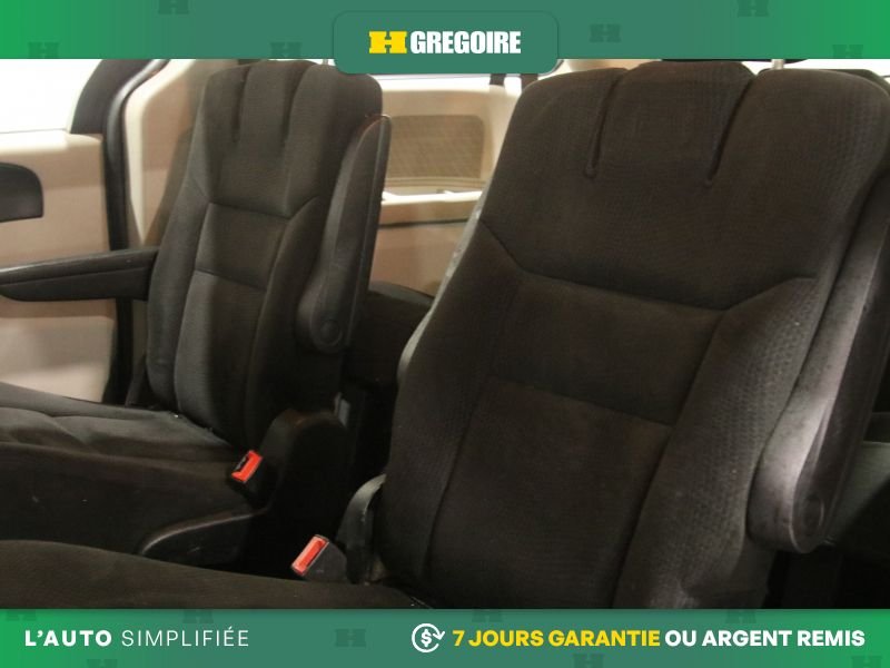 2019 Dodge GR Caravan Grey Laval - photo #25