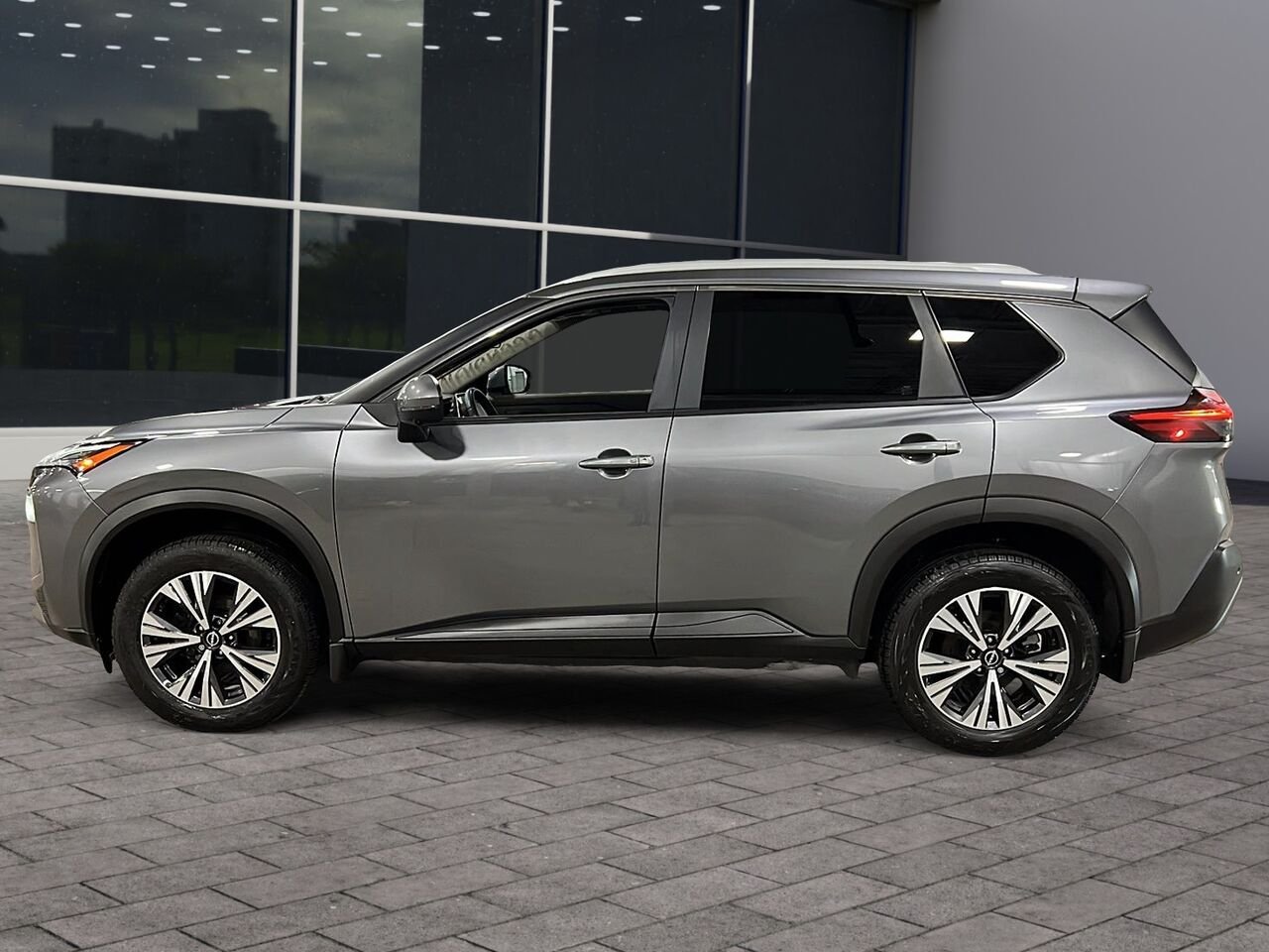 Nissan Rogue SV TI 2023 Gris Québec - photo #23