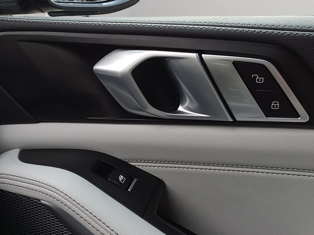 BMW X5 X5 xDrive45e 2023 Vert Val-David - photo #16