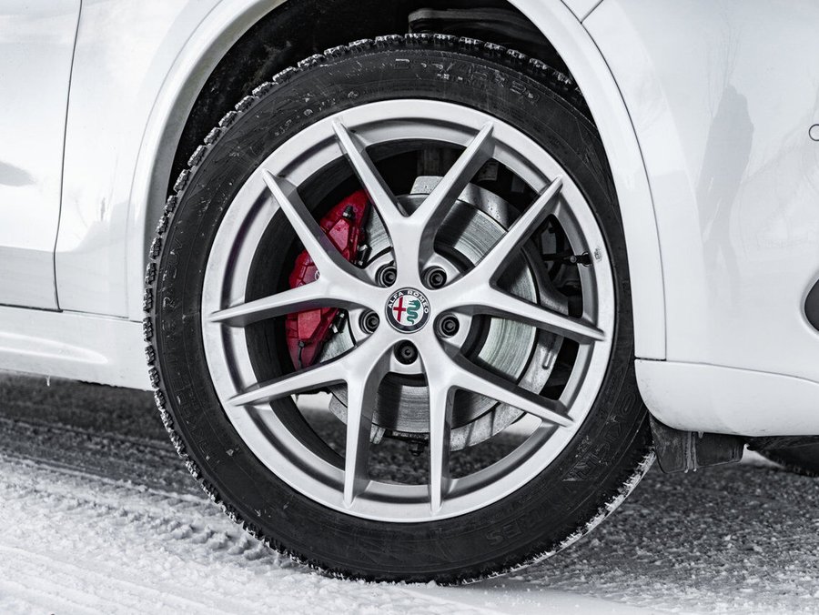 2021 Alfa Romeo Stelvio Ti White