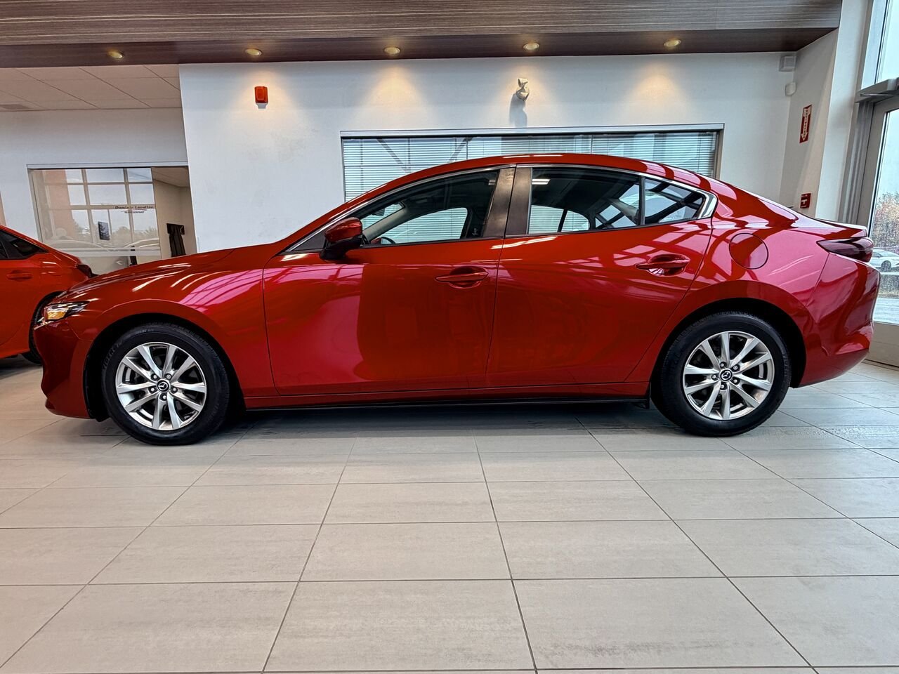2019 Mazda Mazda3 Red Notre-Dame-des-Prairies - photo #7