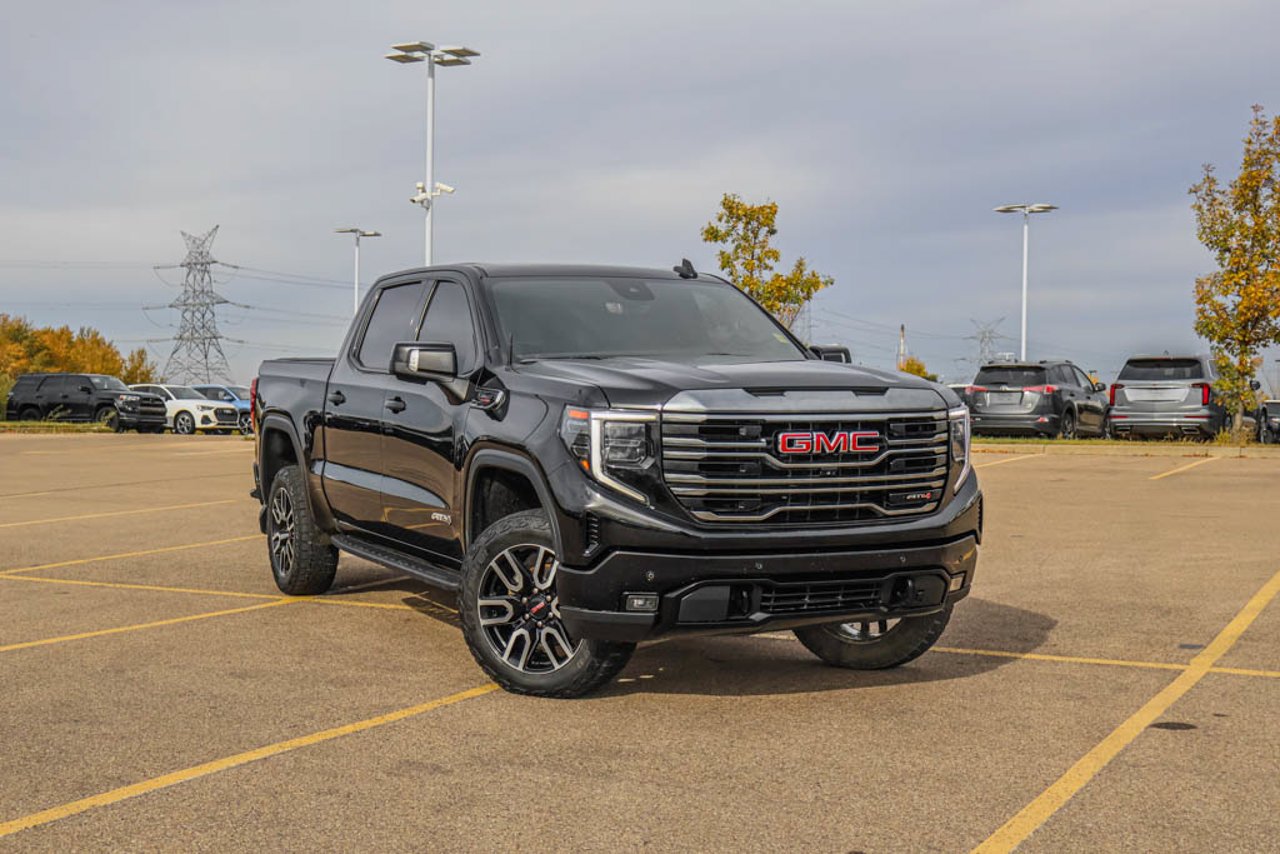 2022 GMC Sierra 1500 4WD Crew Cab 147 AT4 Black Sherwood Park - photo #1